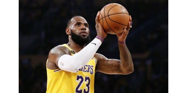 Los Angeles Lakers aloittaa vuoden 2022 sopimussuunnitelman etuajassa